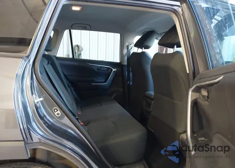 2021 Toyota Rav4 Le z USA, uszkodzony, nr VIN 2T3G1RFV8MC166062